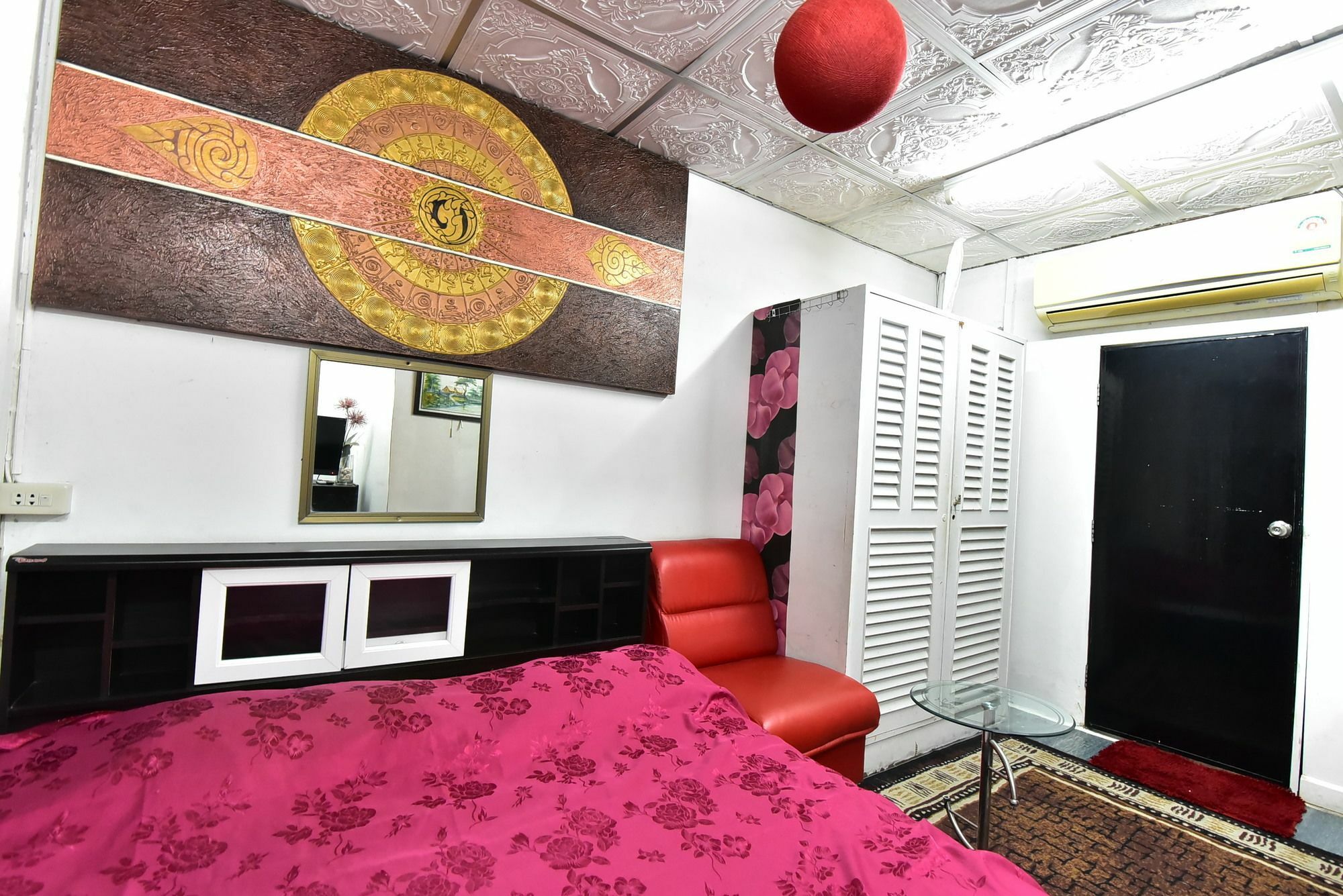 Maxwell Inn Pattaya Esterno foto